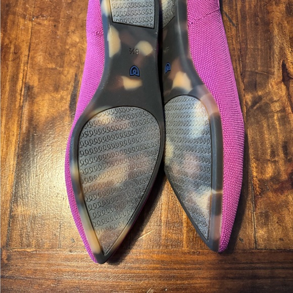 Rothy’s- The Point in wild orchid size 8.5
New and in the box. - Picture 3 of 7